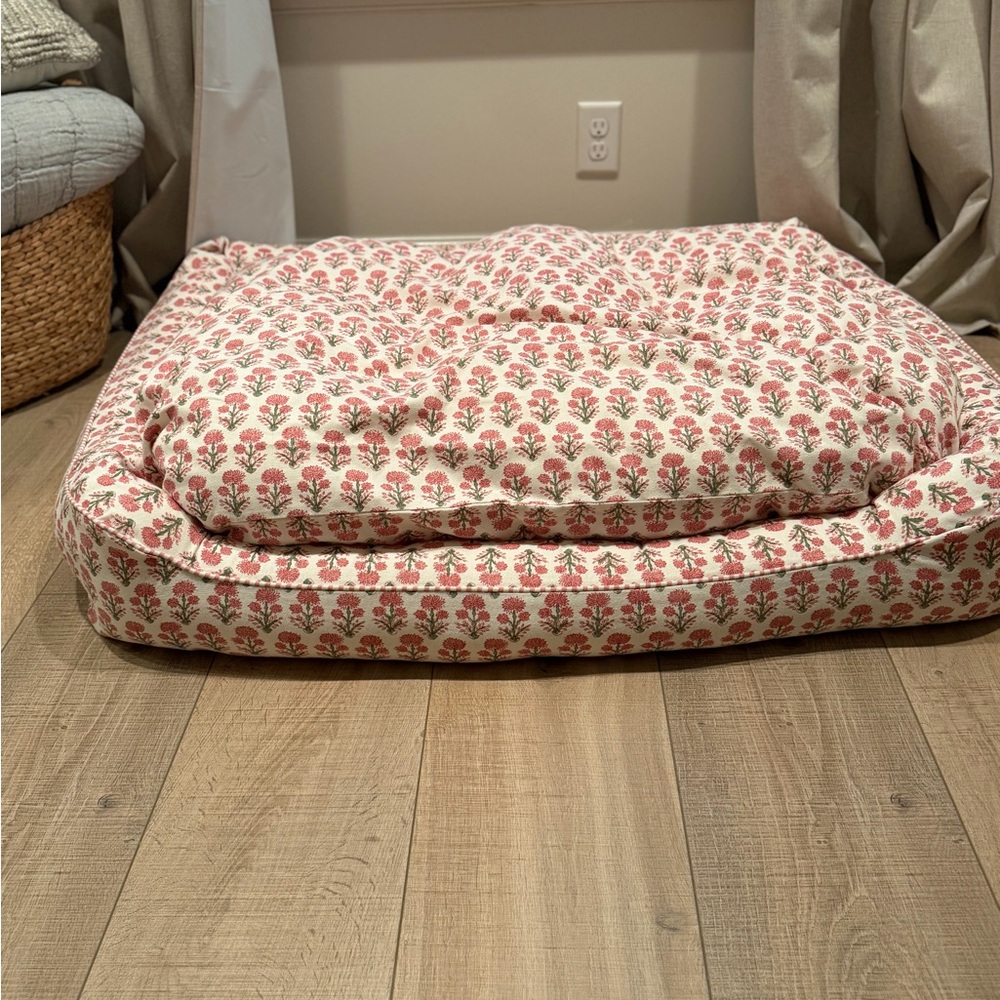 Mark & Graham Large Dog Bed